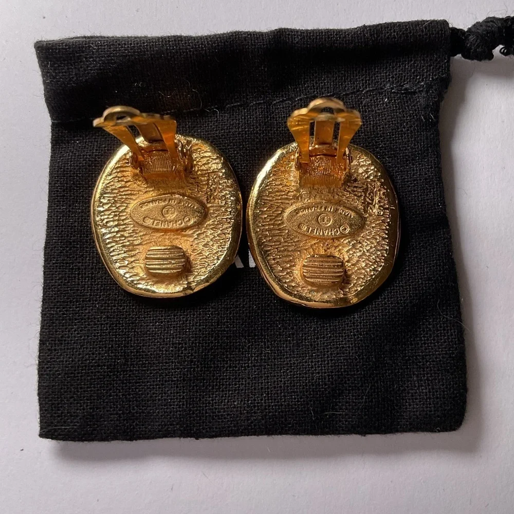 Chanel 31 Rue Cambon Paris Earrings - Picture 6 of 9